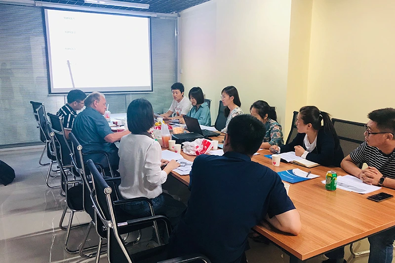 US Clients Visit Our Company for Soda Ash Cooperation Neg