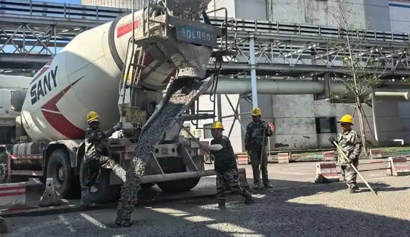 Applications of Calcium Chloride in Construction Industry