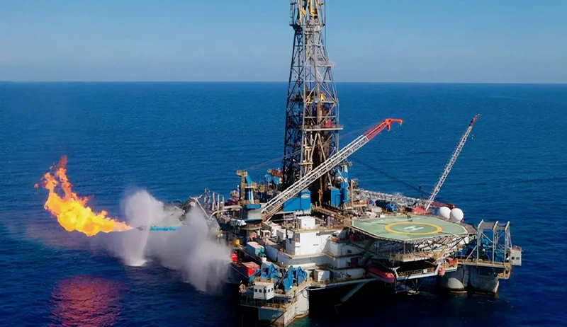 Applications of Calcium Chloride — Oil & Gas Drilling Pellet